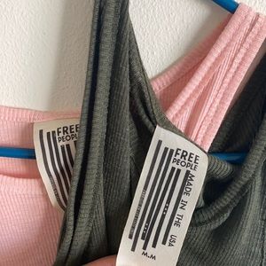 BUNDLE Free People tanks LIKE NEW